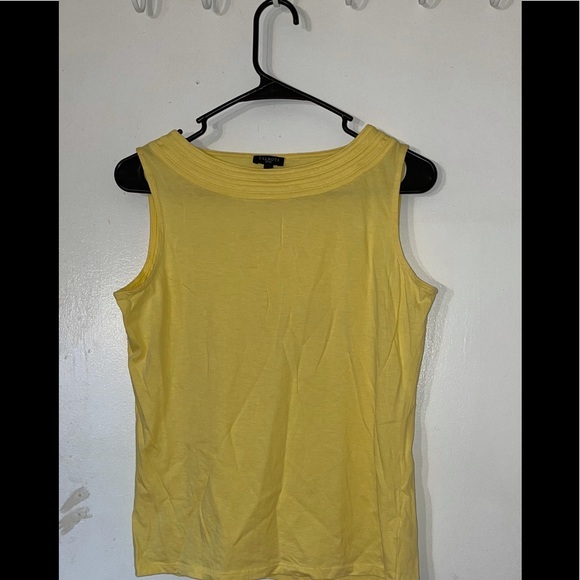 🔥🔥Bundle 🚨 Alert 2 Spring Tops Size Small - Picture 9 of 13